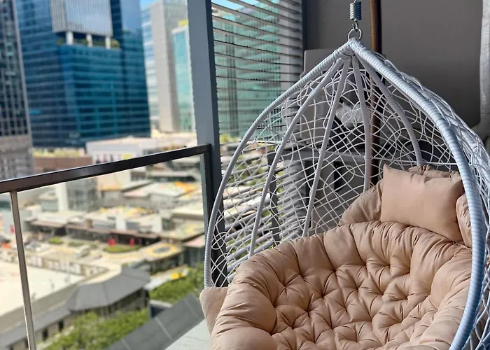 Cozy & Stylist Unit In Bgc Apartment *
