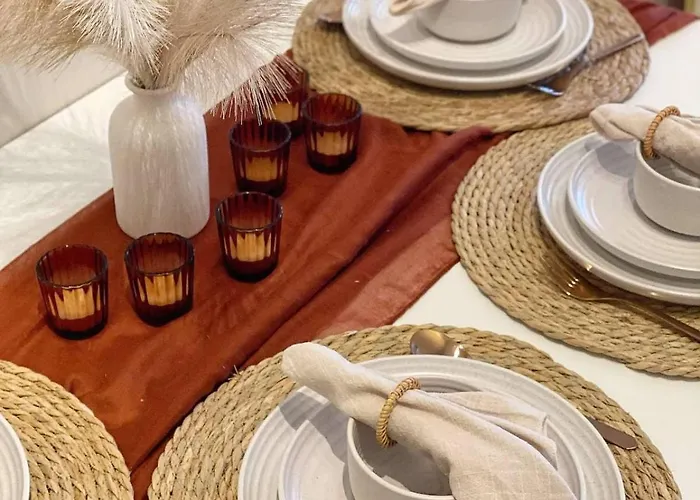 Apartment Cozy & Stylist Unit In Bgc