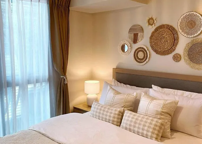 Cozy & Stylist Unit In Bgc * Manila
